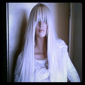 , blonde bombshell Barbie hair